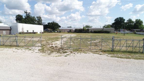 1420 E Fayette Ave, Teutopolis, IL 62467